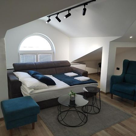 Sky Luxury Appartement Arandelovac Buitenkant foto