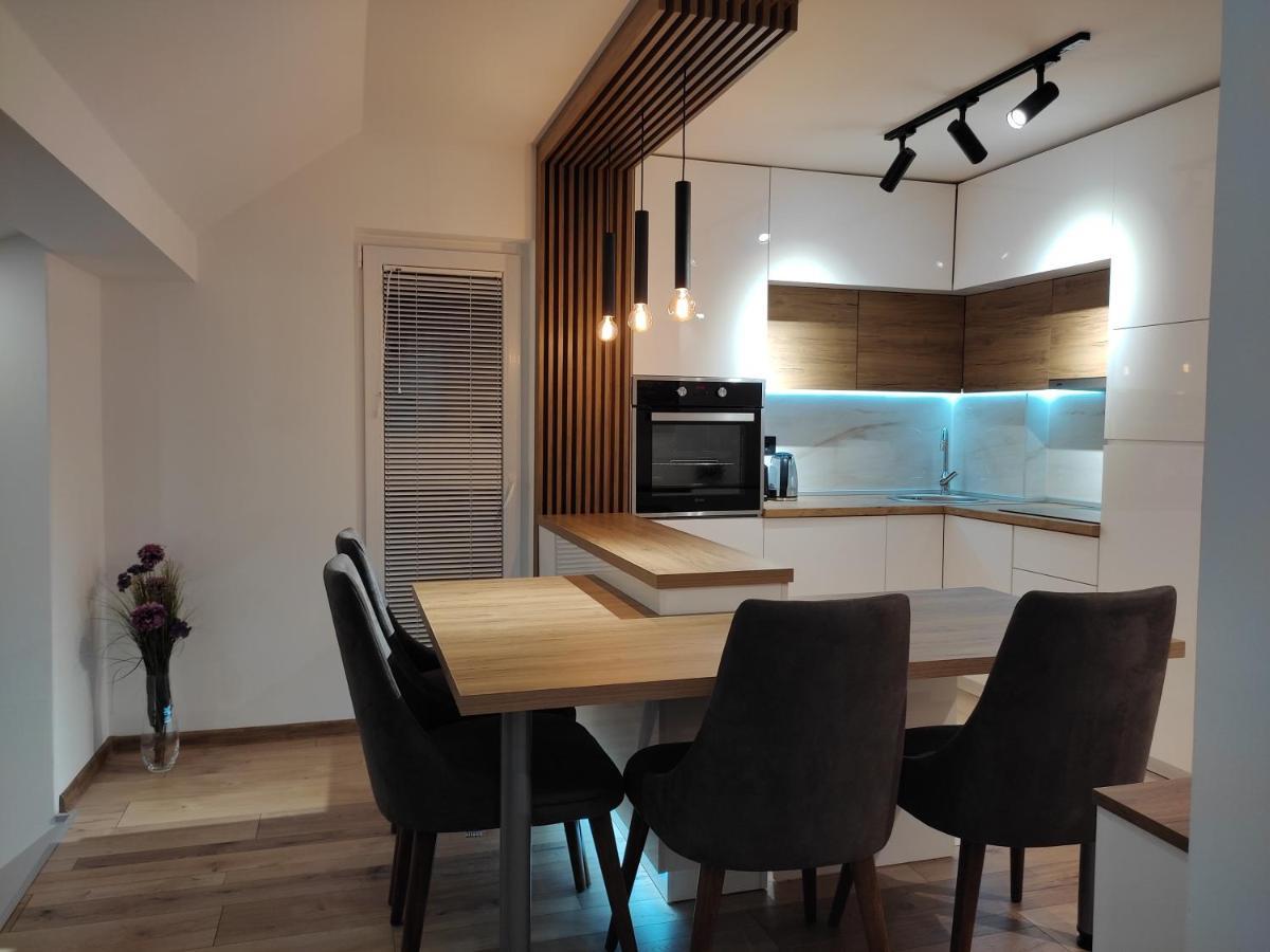 Sky Luxury Appartement Arandelovac Buitenkant foto