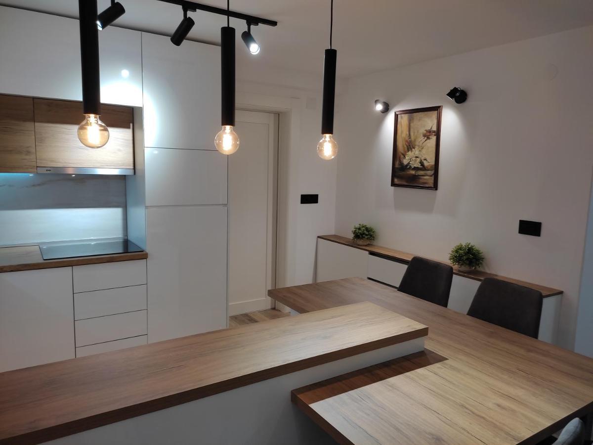 Sky Luxury Appartement Arandelovac Buitenkant foto