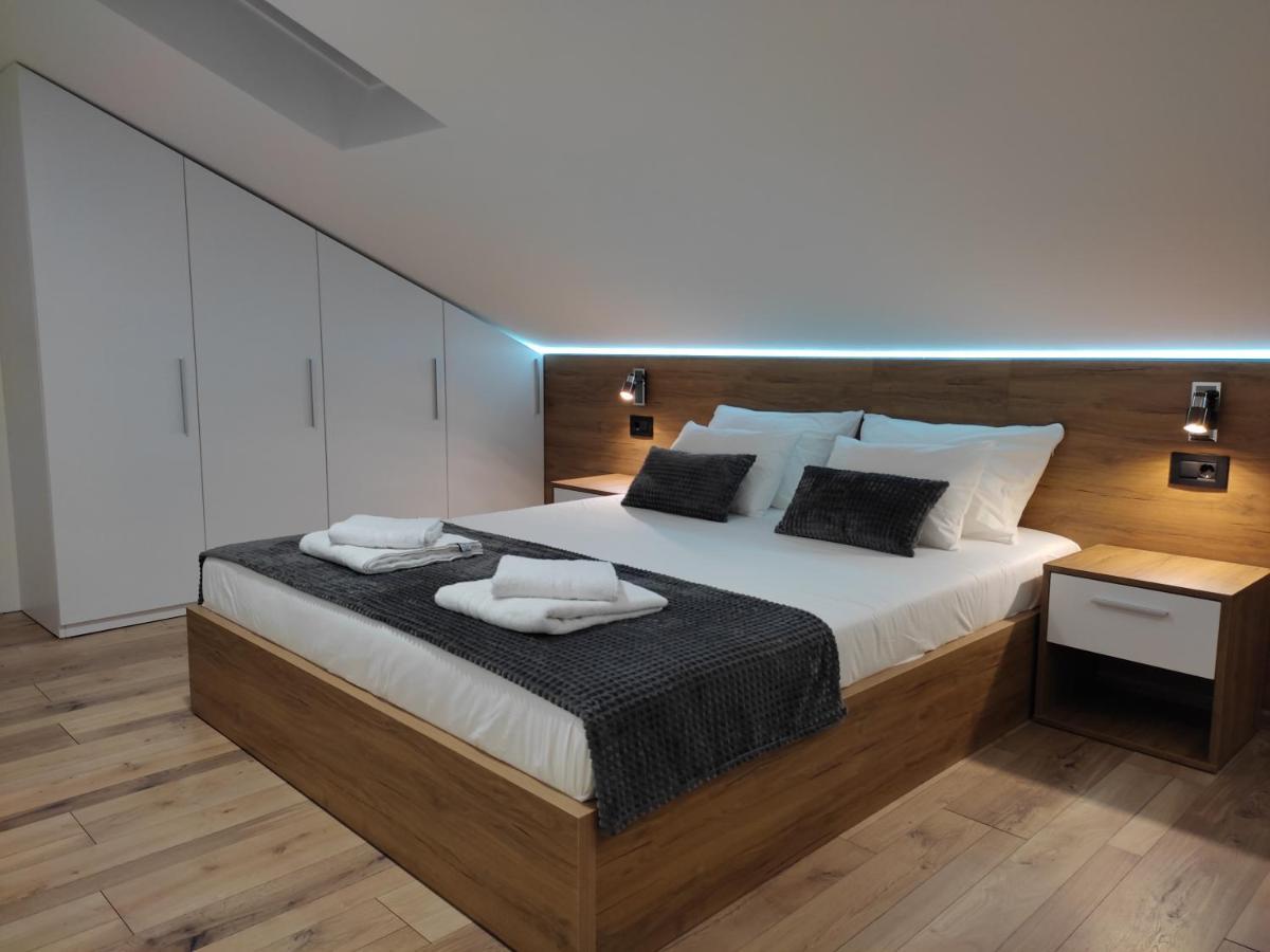 Sky Luxury Appartement Arandelovac Buitenkant foto