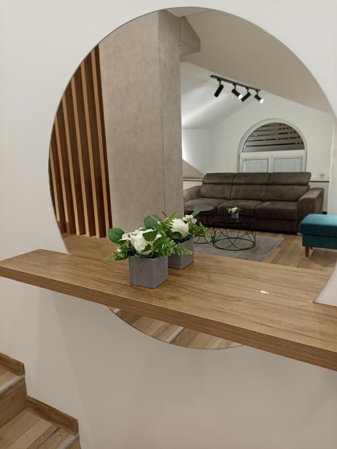 Sky Luxury Appartement Arandelovac Buitenkant foto