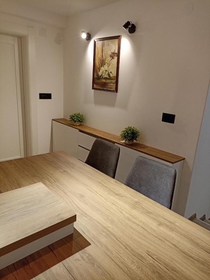 Sky Luxury Appartement Arandelovac Buitenkant foto