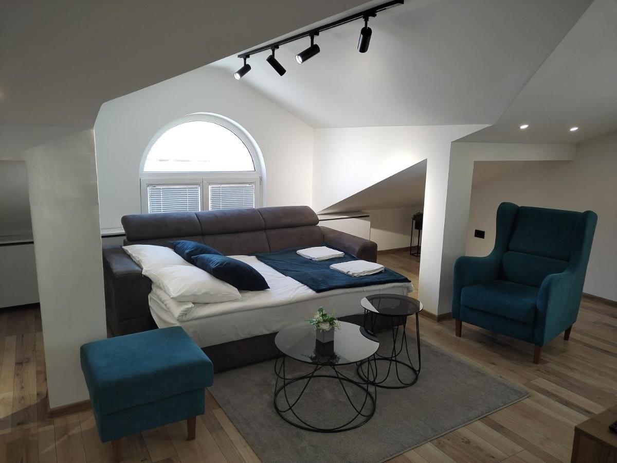 Sky Luxury Appartement Arandelovac Buitenkant foto